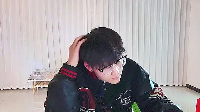 KK-cuteboy online show from 04.22.26