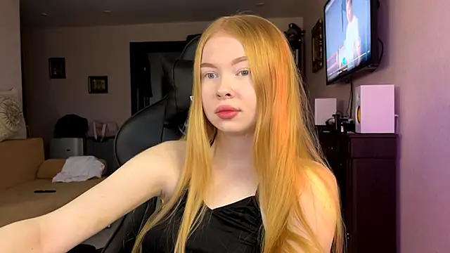 RaguelNicksons online show from 11.13.25