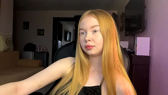 RaguelNicksons online show from 11.14.25