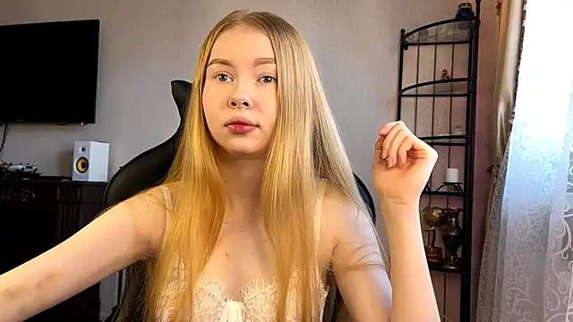 RaguelNicksons online show from 11.20.25