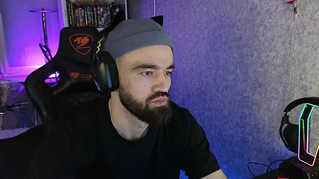 Snapshot of Nik_Namee chatting on 10.10.25 Nik Namee online show from 10.10.25