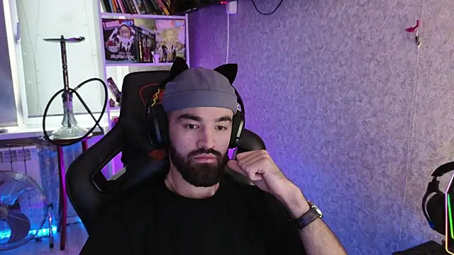 Snapshot of Nik_Namee chatting on 10.12.25 Nik Namee online show from 10.12.25