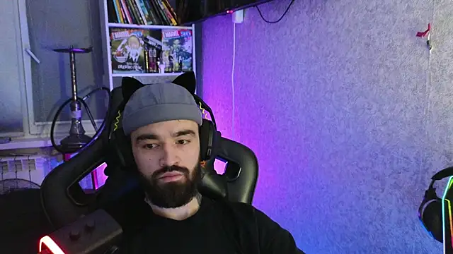 Snapshot of Nik_Namee chatting on 10.21.25 Nik Namee online show from 10.21.25