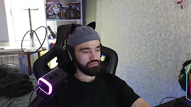 Snapshot of Nik_Namee chatting on 10.29.25 Nik Namee online show from 10.29.25