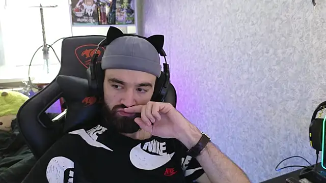 Snapshot of Nik_Namee chatting on 11.02.25 Nik Namee online show from 11.02.25