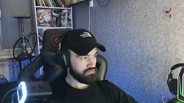 Snapshot of Nik_Namee chatting on 11.08.25 Nik Namee online show from 11.08.25