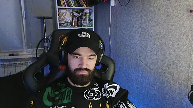 Snapshot of Nik_Namee chatting on 11.13.25 Nik Namee online show from 11.13.25