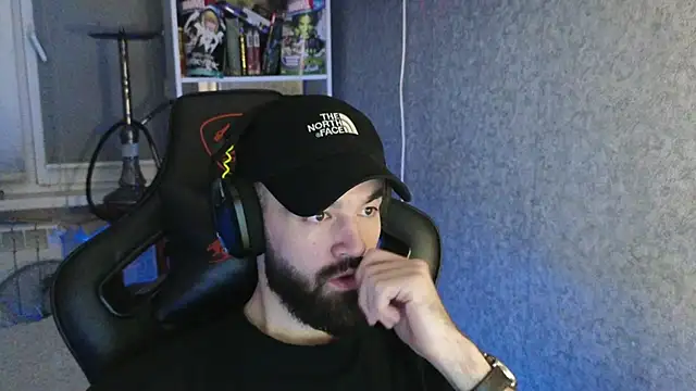 Snapshot of Nik_Namee chatting on 11.30.25 Nik Namee online show from 11.30.25