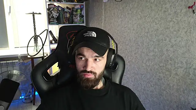 Snapshot of Nik_Namee chatting on 12.02.25 Nik Namee online show from 12.02.25