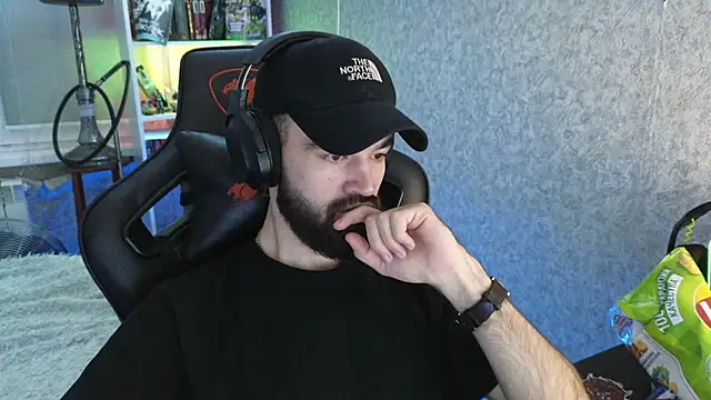 Snapshot of Nik_Namee chatting on 12.05.25 Nik Namee online show from 12.05.25