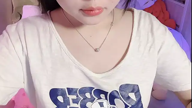 Snapshot of BeChinh_Lee chatting on 04.27.26 BeChinh Lee online show from 04.27.26