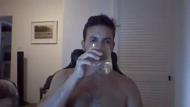 Snapshot of DrDreAu chatting on 11.03.25 DrDreAu online show from 11.03.25