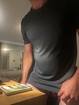 Snapshot of DrDreAu chatting on 12.17.25 DrDreAu online show from 12.17.25