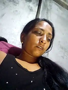 Snapshot of dreamerrrrr1 chatting on 12.17.25 dreamerrrrr1 online show from 12.17.25