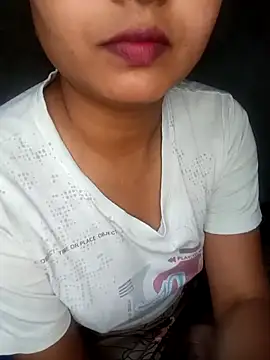 Snapshot of CUTE-567 chatting on 11.04.25 CUTE-567 online show from 11.04.25