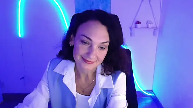 Rosie Rosee online show from 10.18.25