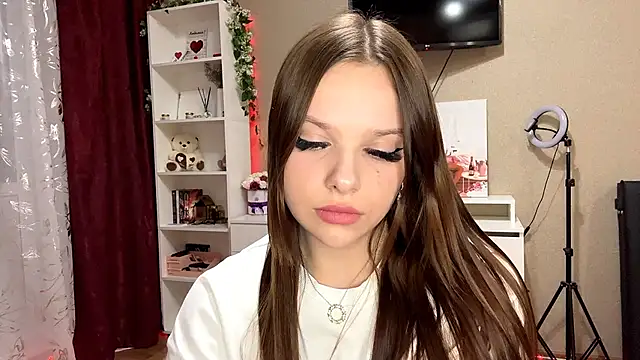 VallieBronstade online show from 03.23.26