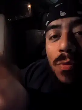 Papiguillermo online show from 10.27.25