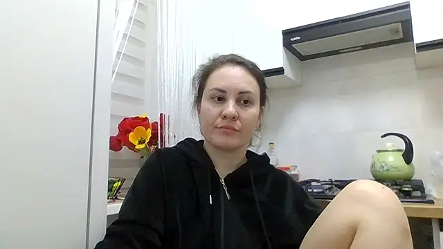 Snapshot of MeadowEyes chatting on 04.30.26 MeadowEyes online show from 04.30.26