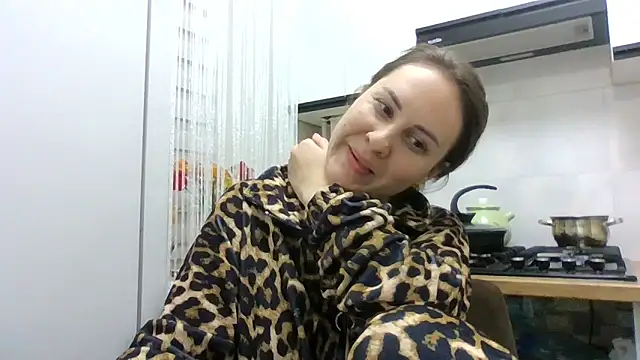 Snapshot of MeadowEyes chatting on 05.05.26 MeadowEyes online show from 05.05.26