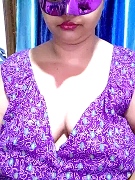 naina5 online show from 10.14.25
