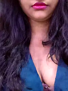 naina5 online show from 10.16.25
