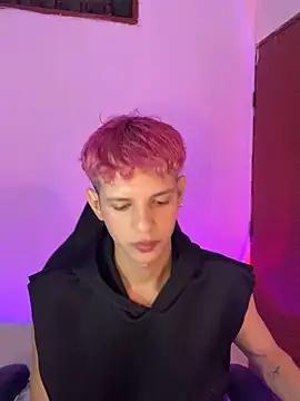 tylernova online show from 11.18.25