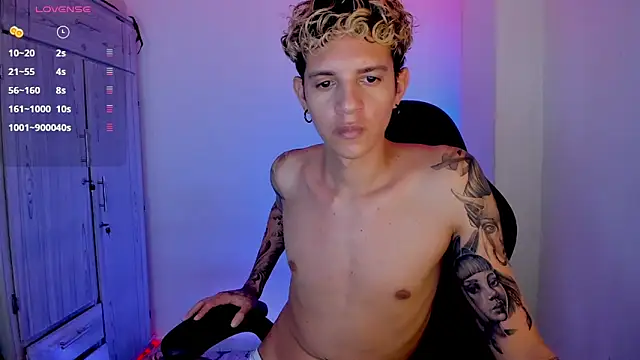 tylernova online show from 04.09.26