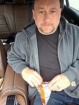 akstr8 online show from 04.05.26