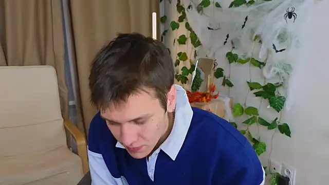 hun1er steele online show from 10.31.25