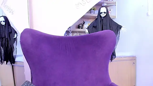 Snapshot of Sasha_Grace chatting on 10.25.25 Sasha Grace online show from 10.25.25