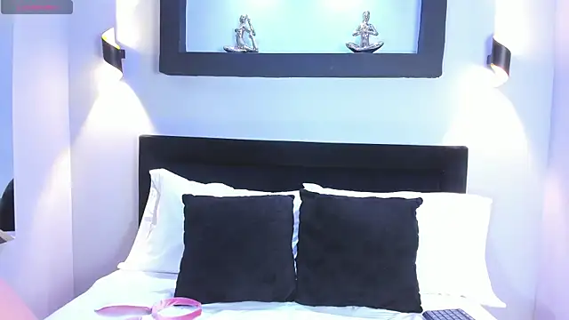 Megara20 online show from 10.31.25