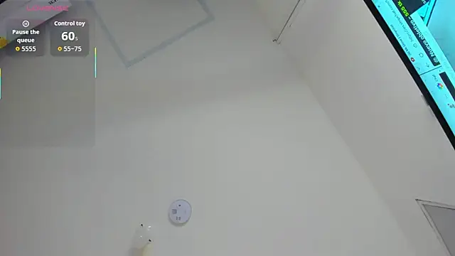 Foxy Kylie online show from 01.05.26