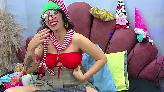 Snapshot of CHIARAJJONES chatting on 12.03.25 CHIARAJJONES online show from 12.03.25