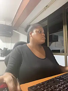 Snapshot of gabrielabrunette69 chatting on 12.04.25 gabrielabrunette69 online show from 12.04.25