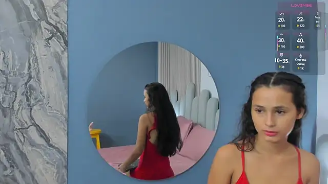 Snapshot of luly_dreams chatting on 05.24.26 luly dreams online show from 05.24.26