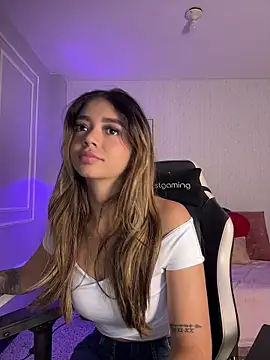 HoneyMollyX online show from 01.08.26