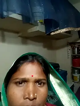 Hot hat online show from 10.10.25