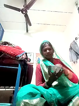 Hot hat online show from 10.11.25