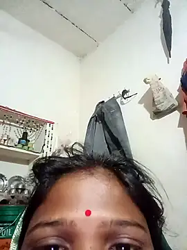 Hot hat online show from 10.11.25