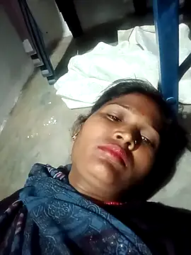 Hot hat online show from 10.17.25