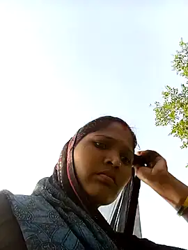 Hot hat online show from 10.19.25