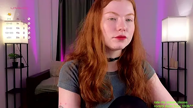 Snapshot of GingerCute chatting on 11.14.25 GingerCute online show from 11.14.25