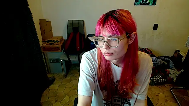 Snapshot of Lizochka1337 chatting on 12.17.25 Lizochka1337 online show from 12.17.25