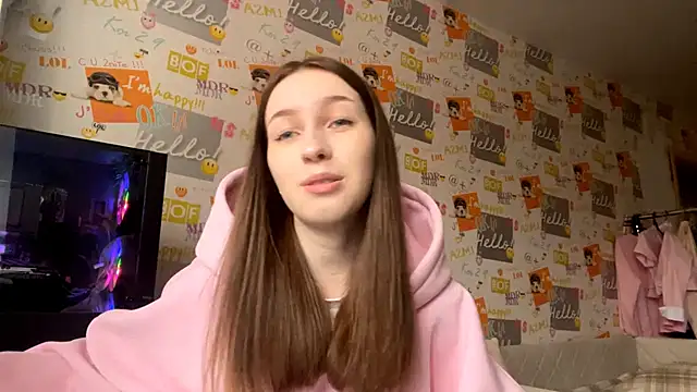 Snapshot of LingNikkel chatting on 10.31.25 LingNikkel online show from 10.31.25