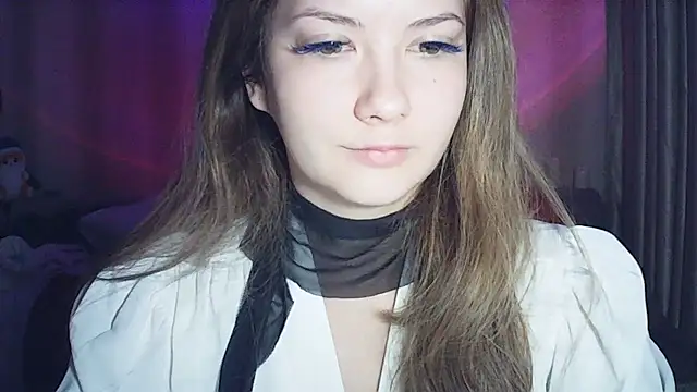 Snapshot of MoodieMira chatting on 03.03.26 MoodieMira online show from 03.03.26