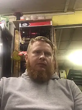 Snapshot of bodywork30 chatting on 11.08.25 bodywork30 online show from 11.08.25