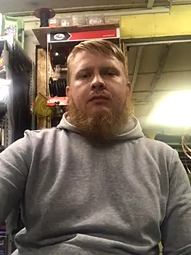 Snapshot of bodywork30 chatting on 11.09.25 bodywork30 online show from 11.09.25