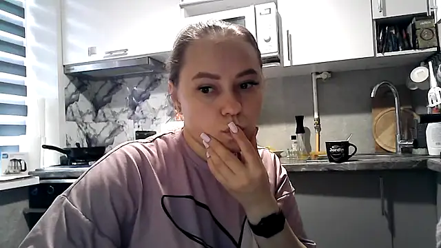Ladikisss 20 online show from 10.13.25