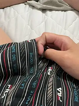 Snapshot of haruki_18old chatting on 10.09.25 haruki 18old online show from 10.09.25